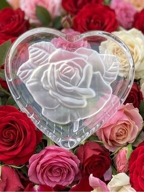 MIKASA GLASS ROSE NEW